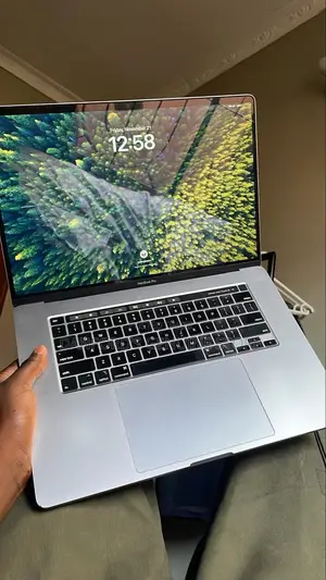 Laptop Apple MacBook Pro 2019 16GB Intel Core i5 SSD 512GB