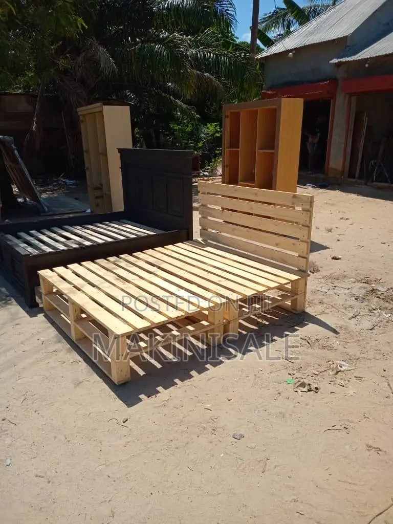 Pallet Bed. Finish Nzuri