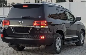 Toyota Land Cruiser Prado 2016 Black
