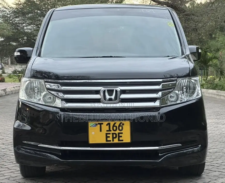 Honda Stepwgn 2012 Black