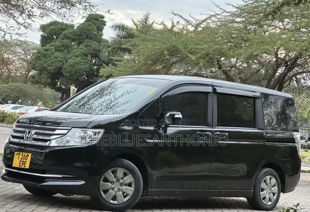 Honda Stepwgn 2012 Black