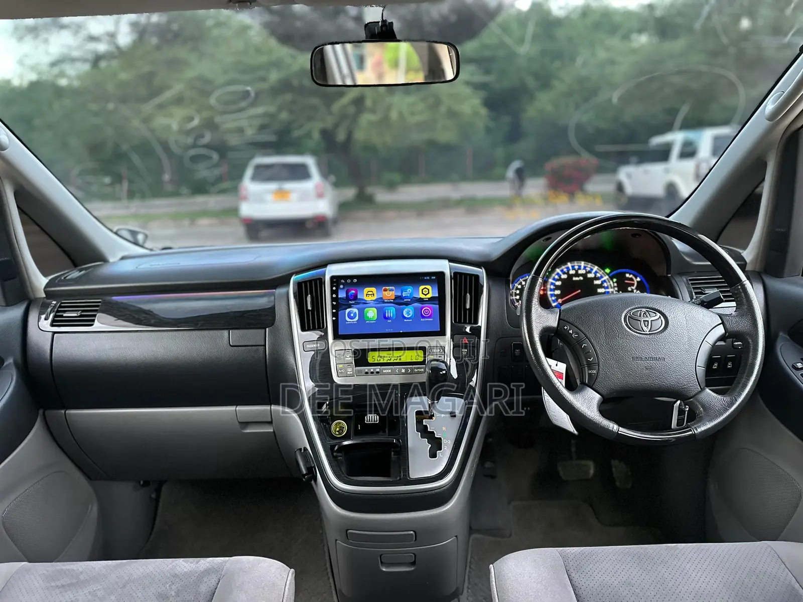 Toyota Alphard 2007 White