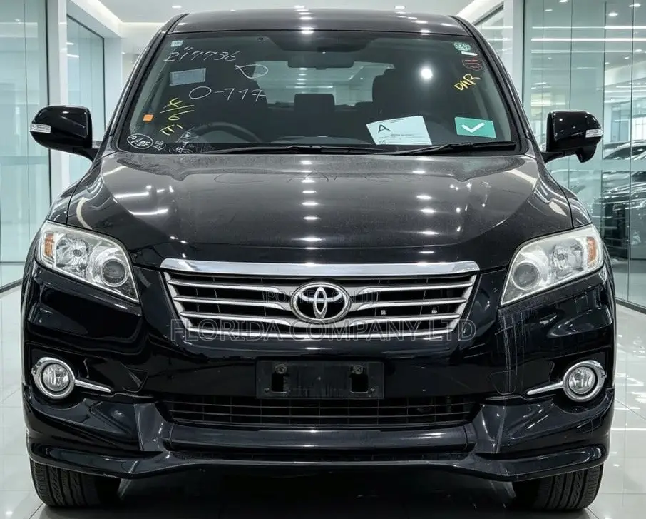 Toyota Vanguard 2013 Black