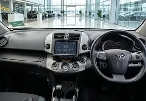 Toyota Vanguard 2013 Black
