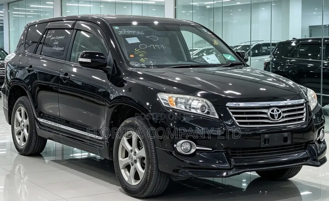 Toyota Vanguard 2013 Black