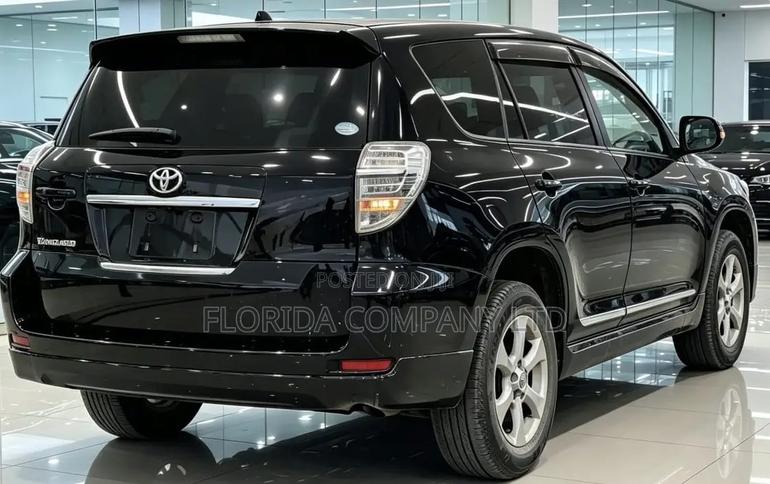 Toyota Vanguard 2013 Black