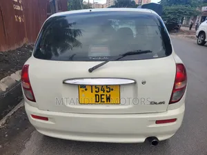 Toyota Duet 2004 White