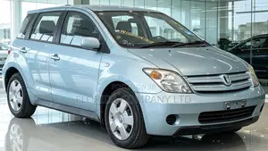 Toyota IST 2003 Blue