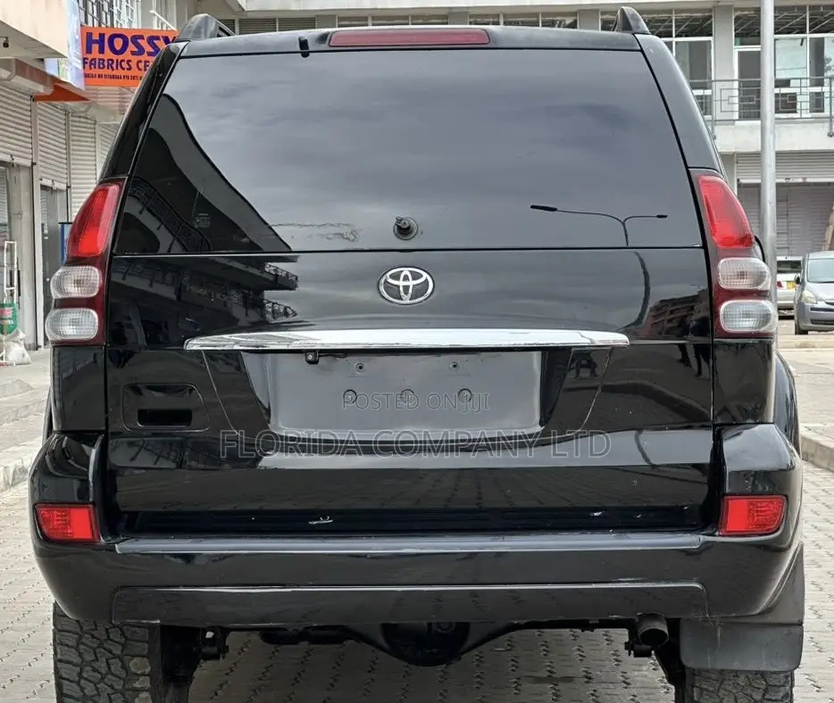 Toyota Land Cruiser Prado 2005 Black