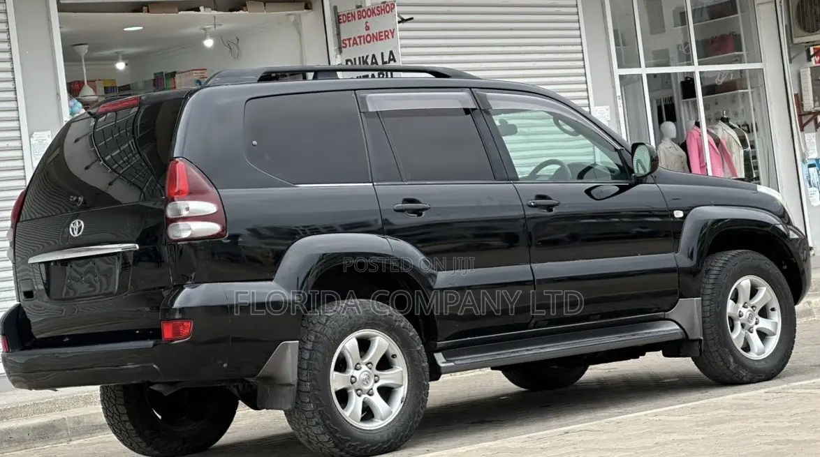 Toyota Land Cruiser Prado 2005 Black