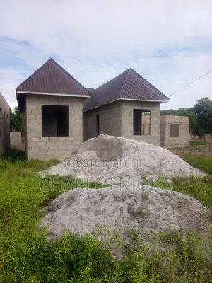 8bdrm House in Bomba Mbili Roma, Ilala for sale