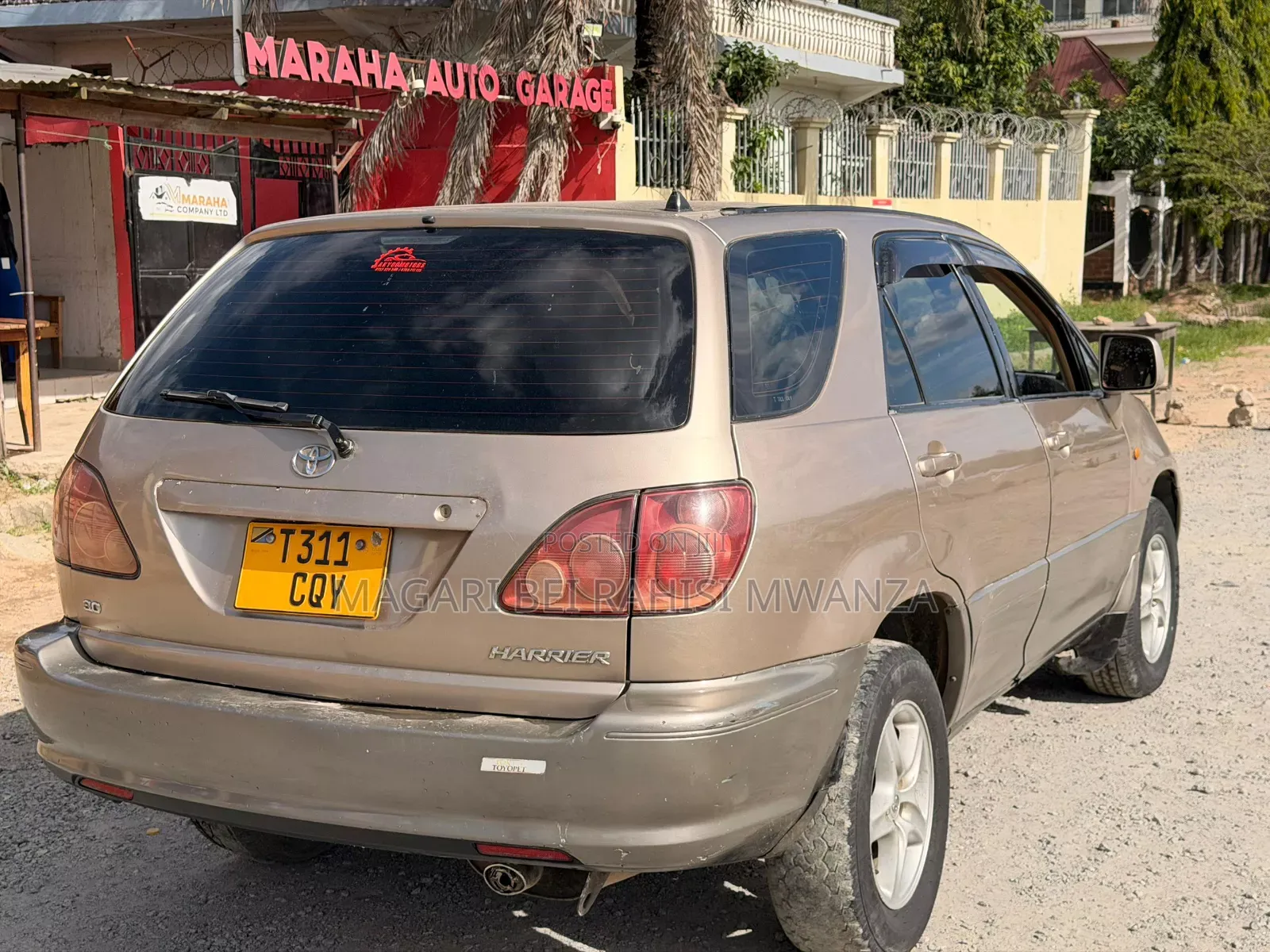 Toyota Harrier 2.4 4WD 2004 Gold