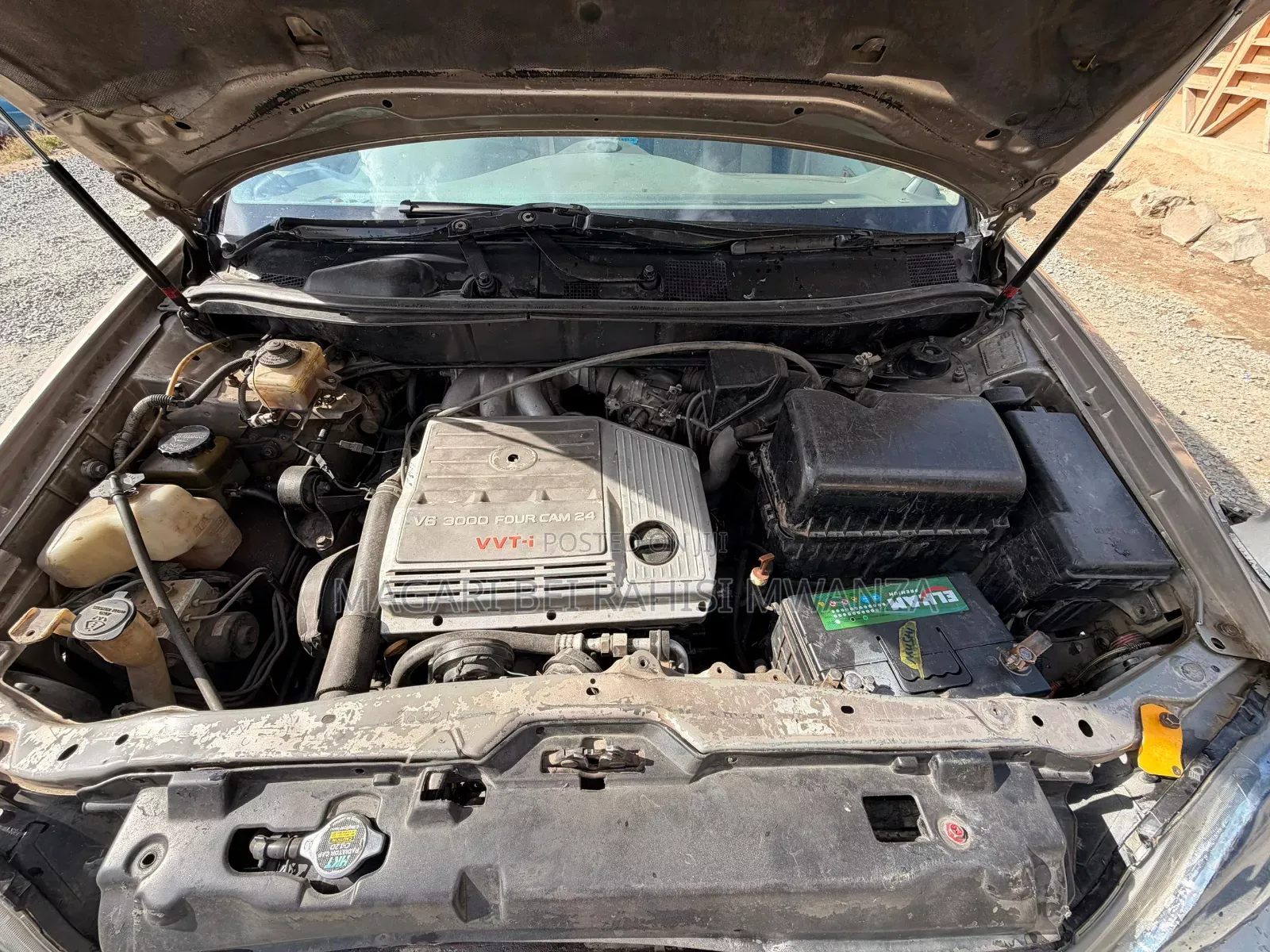 Toyota Harrier 2.4 4WD 2004 Gold