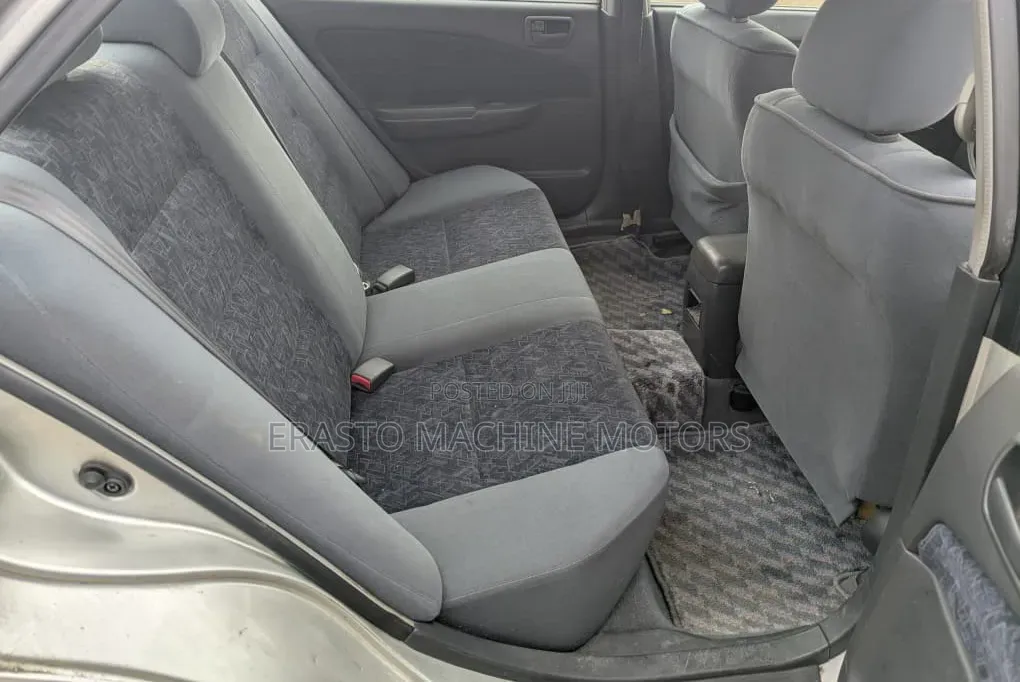Toyota Carina 1999 Silver