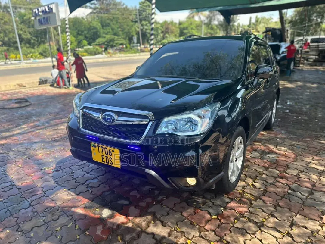Subaru Forester 2014 Black
