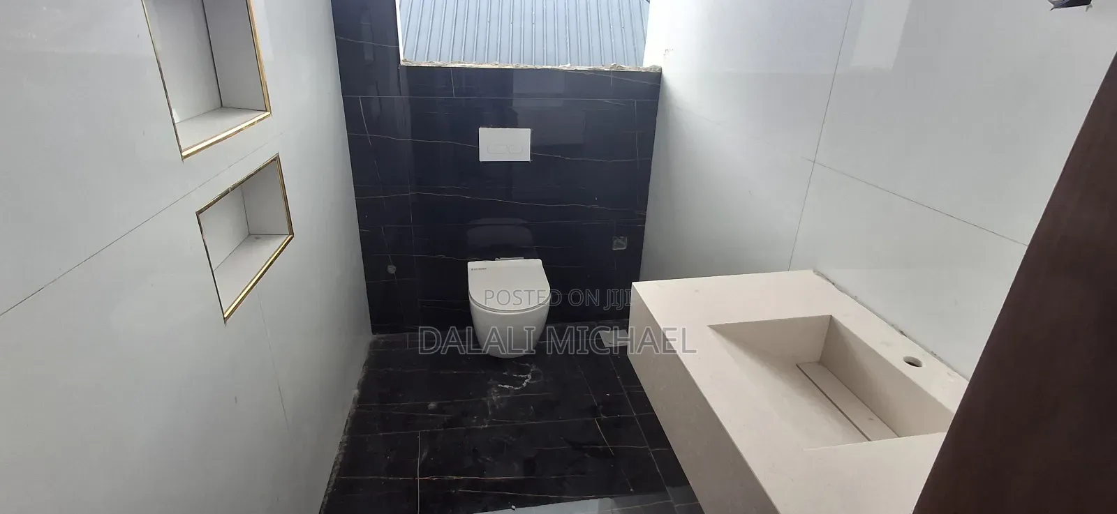 4bdrm House in Goba for sale