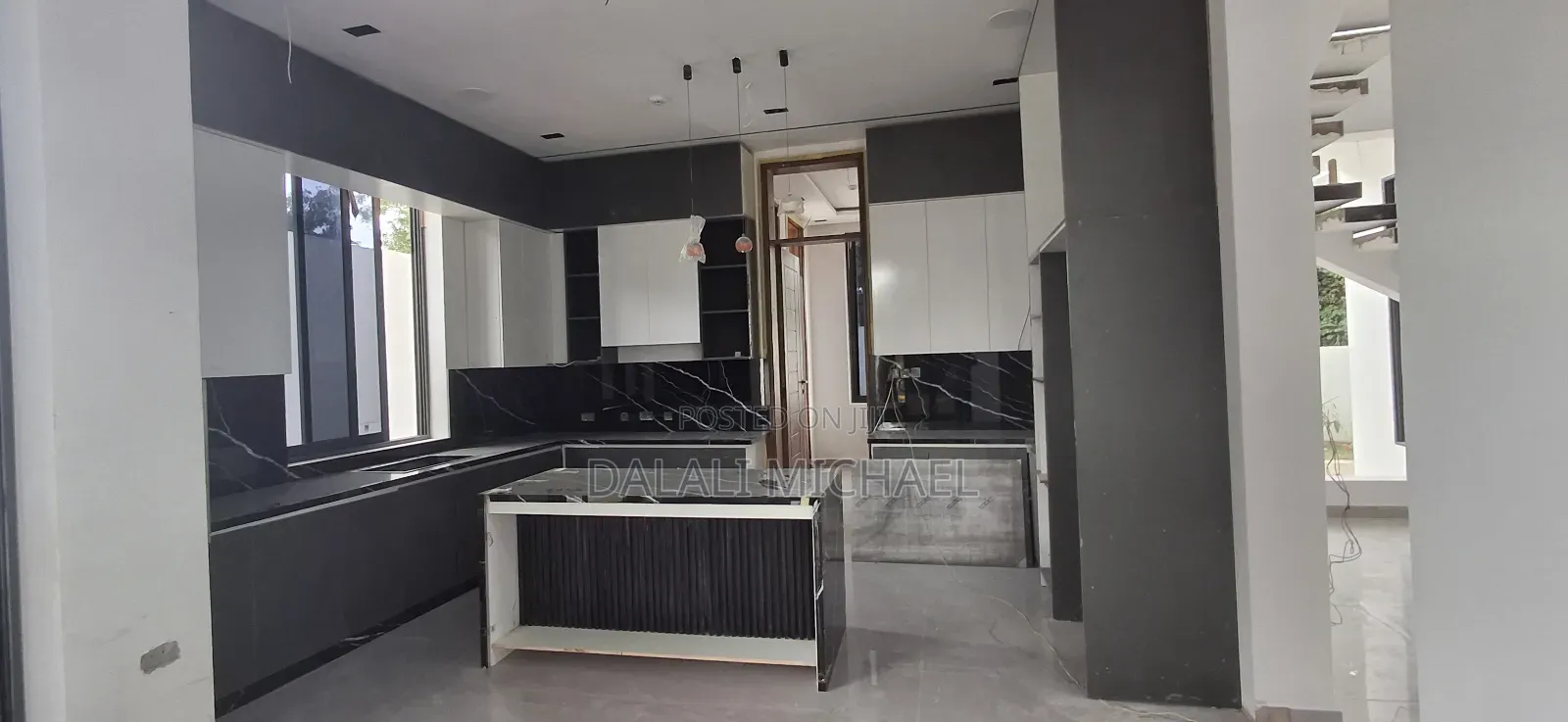 4bdrm House in Goba for sale