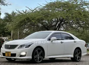 Toyota Crown 2009 White