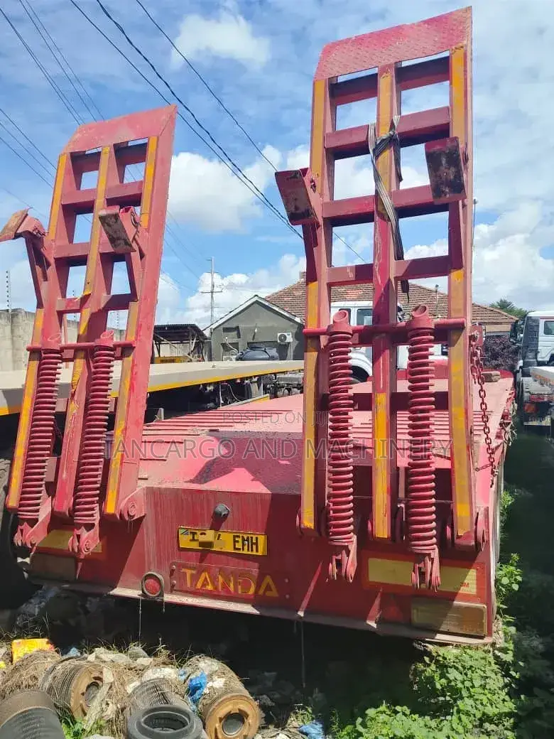 New Lowbed Treila