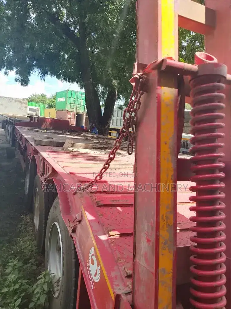 New Lowbed Treila