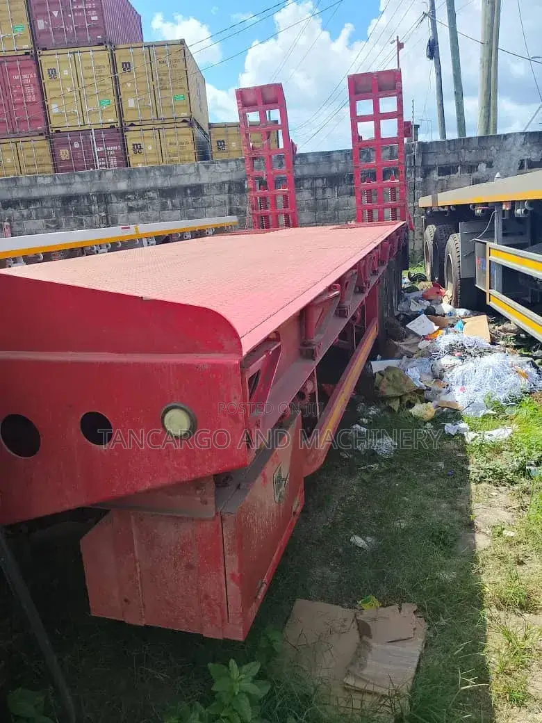 New Lowbed Treila