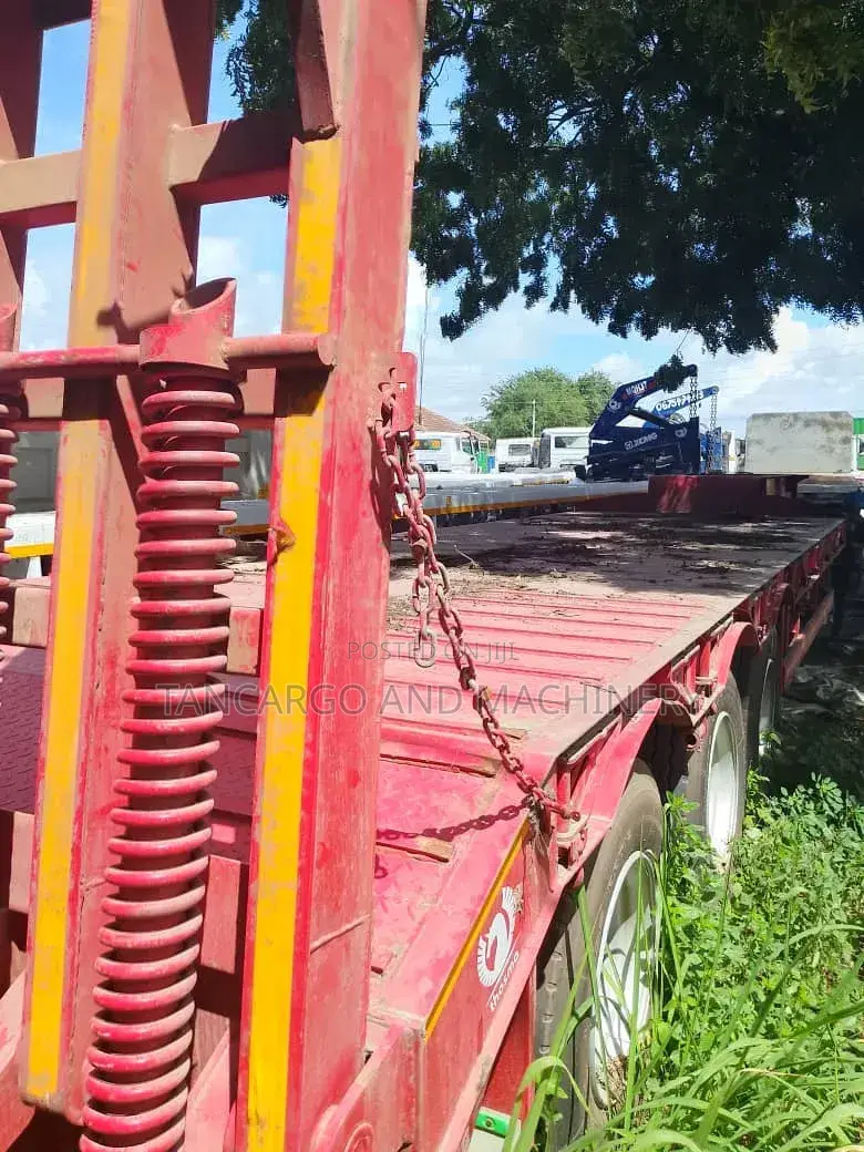 New Lowbed Treila