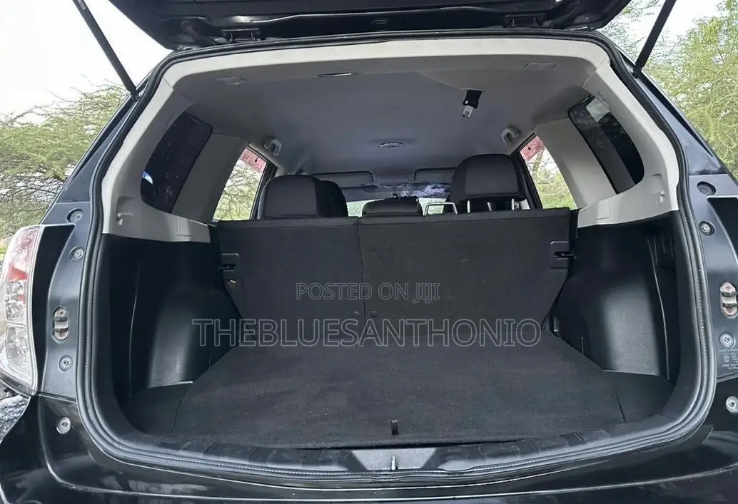 Subaru Forester 2011 Black