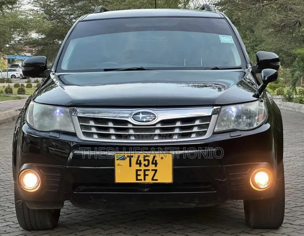 Subaru Forester 2011 Black