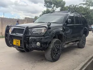 Toyota Hilux Surf 2005 Black