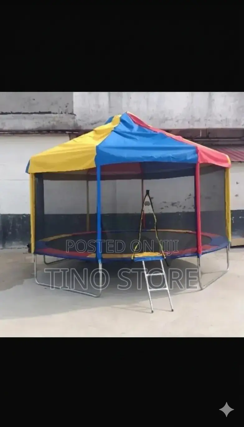 Trampoline With Safety Enclosure Roof Canopy