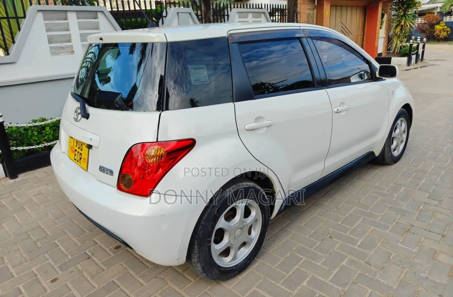 Toyota IST 2004 White