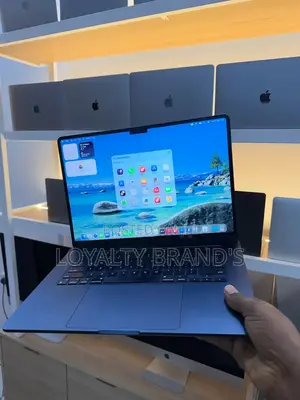 New Laptop Apple MacBook Air 2023 M2 8GB Apple M2 SSD 256GB