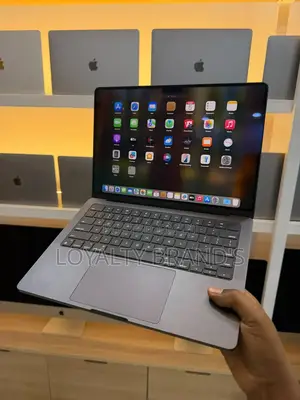 New Laptop Apple MacBook Pro 2024 M4 16GB Apple M4 SSD 512GB