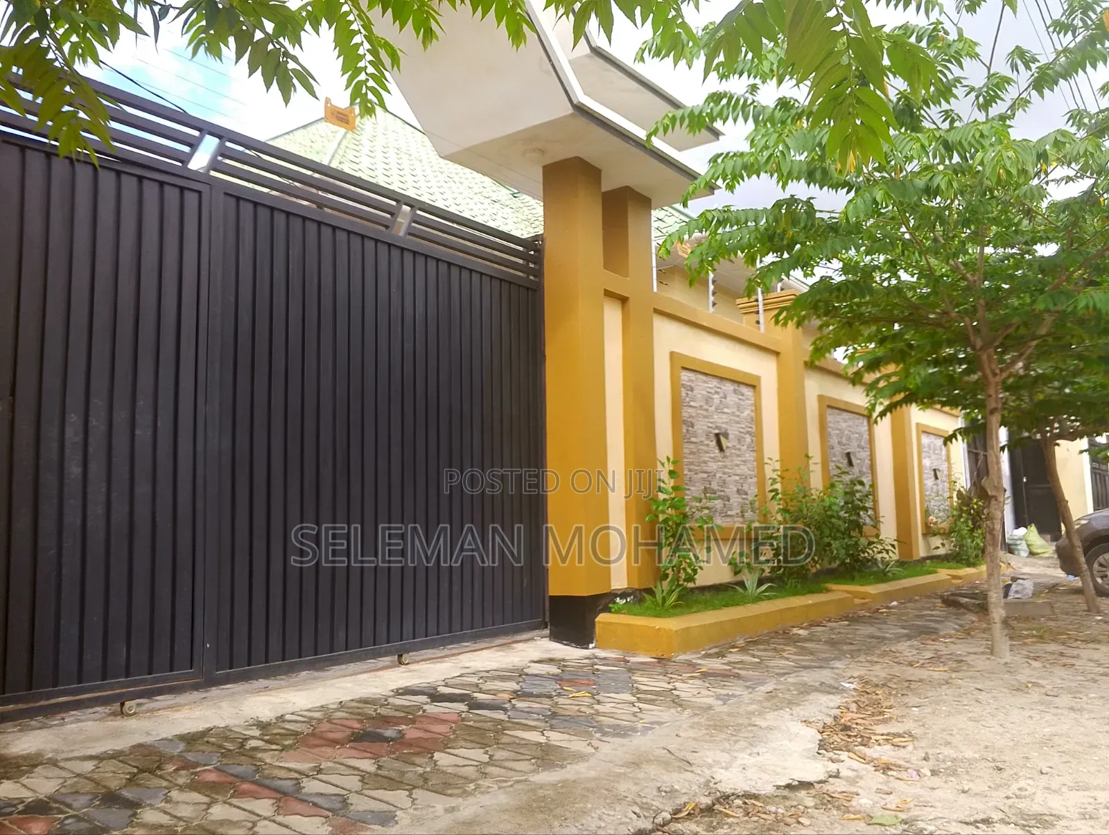Furnished 4bdrm House in Biriani Real Estate, Chamazi for sale