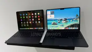 New Laptop Apple MacBook Air 2022 M2 16GB Apple M2 SSD 1T
