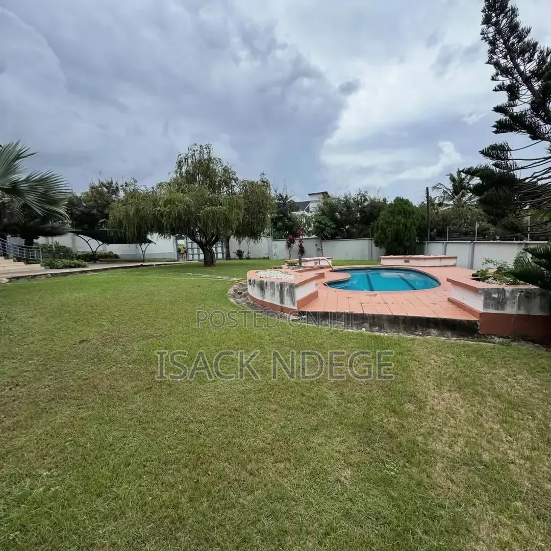 5bdrm House in Salasala, Mbezi Beach for sale