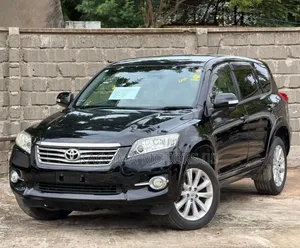 Toyota Vanguard 2011 Black