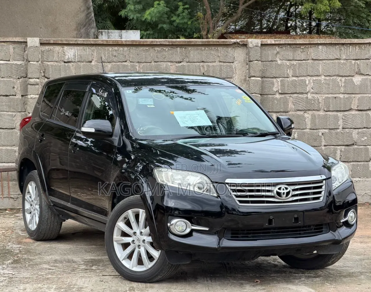 Toyota Vanguard 2011 Black