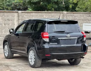 Toyota Vanguard 2011 Black