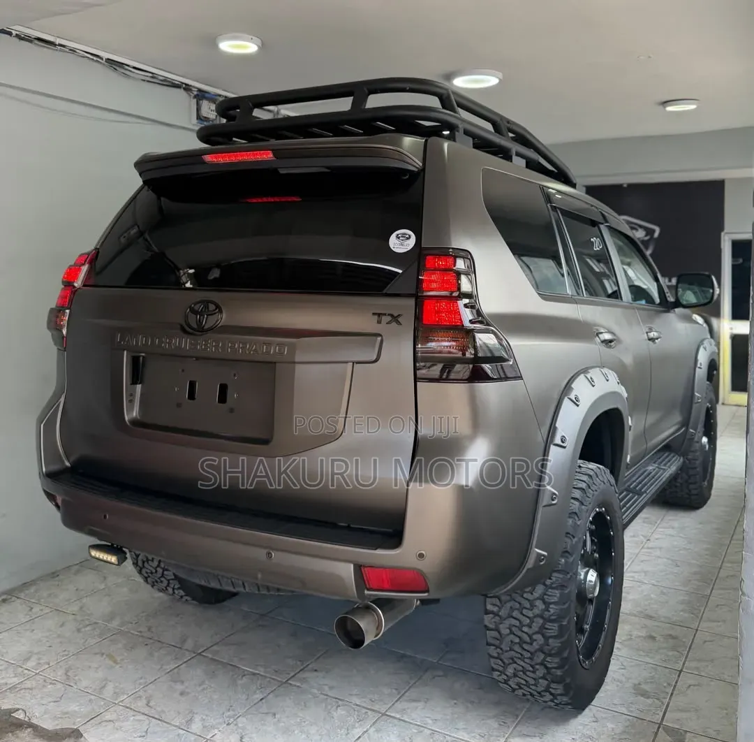 Toyota Land Cruiser Prado 2014