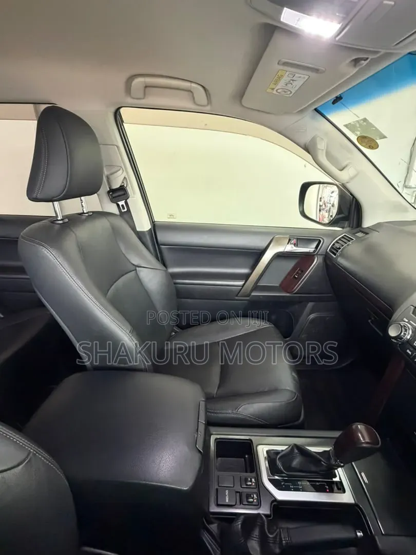 Toyota Land Cruiser Prado 2014