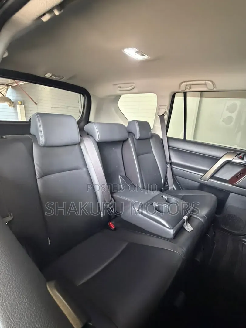 Toyota Land Cruiser Prado 2014