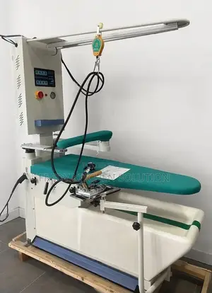 Laundry Ironing Machine With Steam Generator