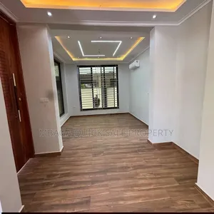 6bdrm House in Mbweni for sale