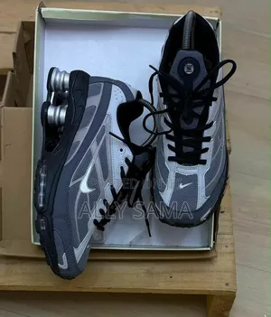 Men's Sneakers Nike Shox