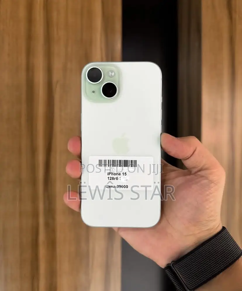 New Apple iPhone 15 128 GB Green
