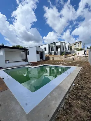 4bdrm House in Goba for sale