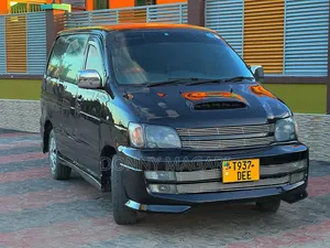 Toyota Noah 2001 Black