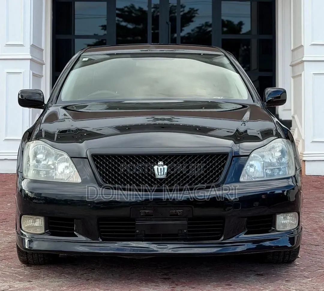 Toyota Crown 2006 Black