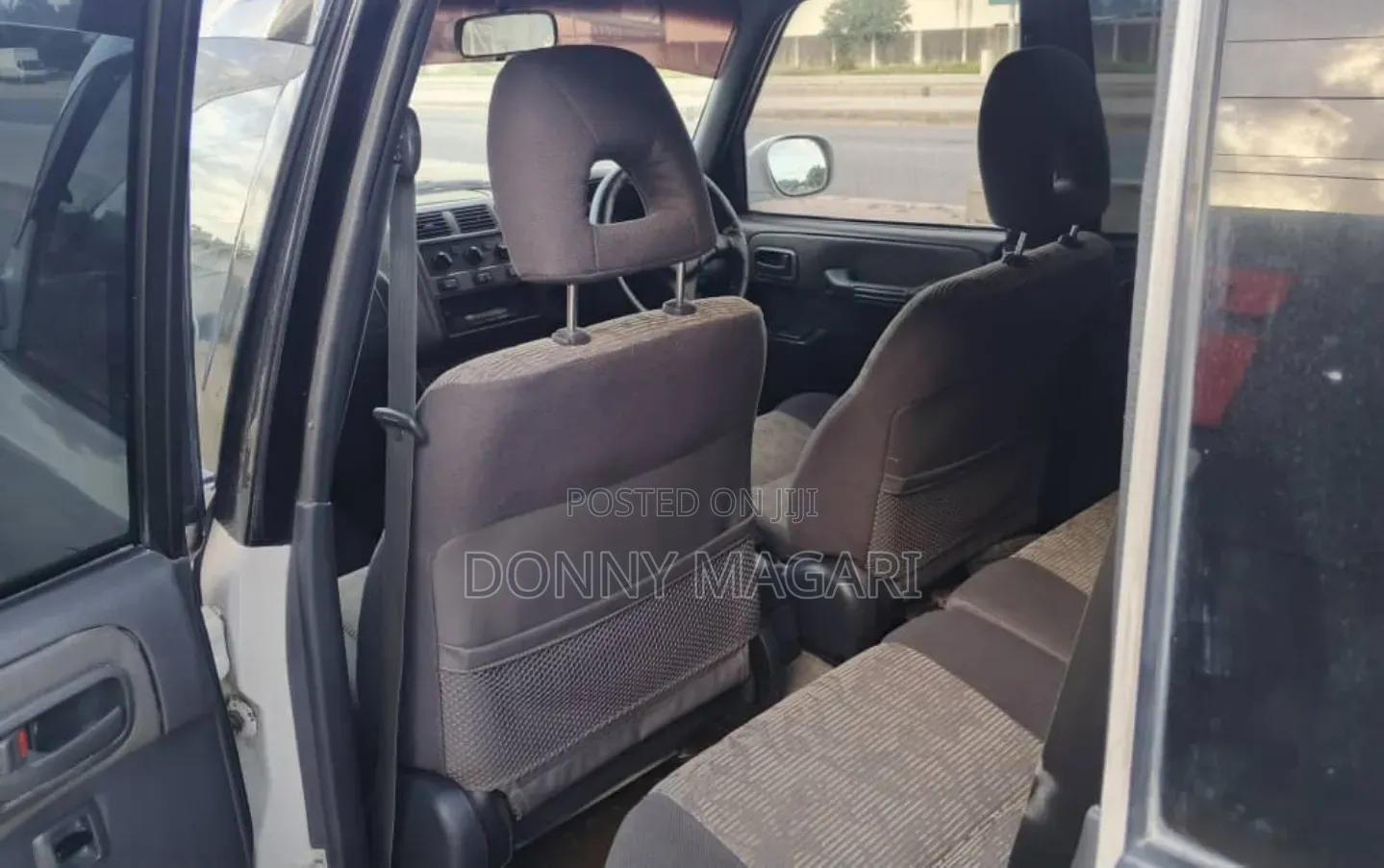 Toyota RAV4 1999 White